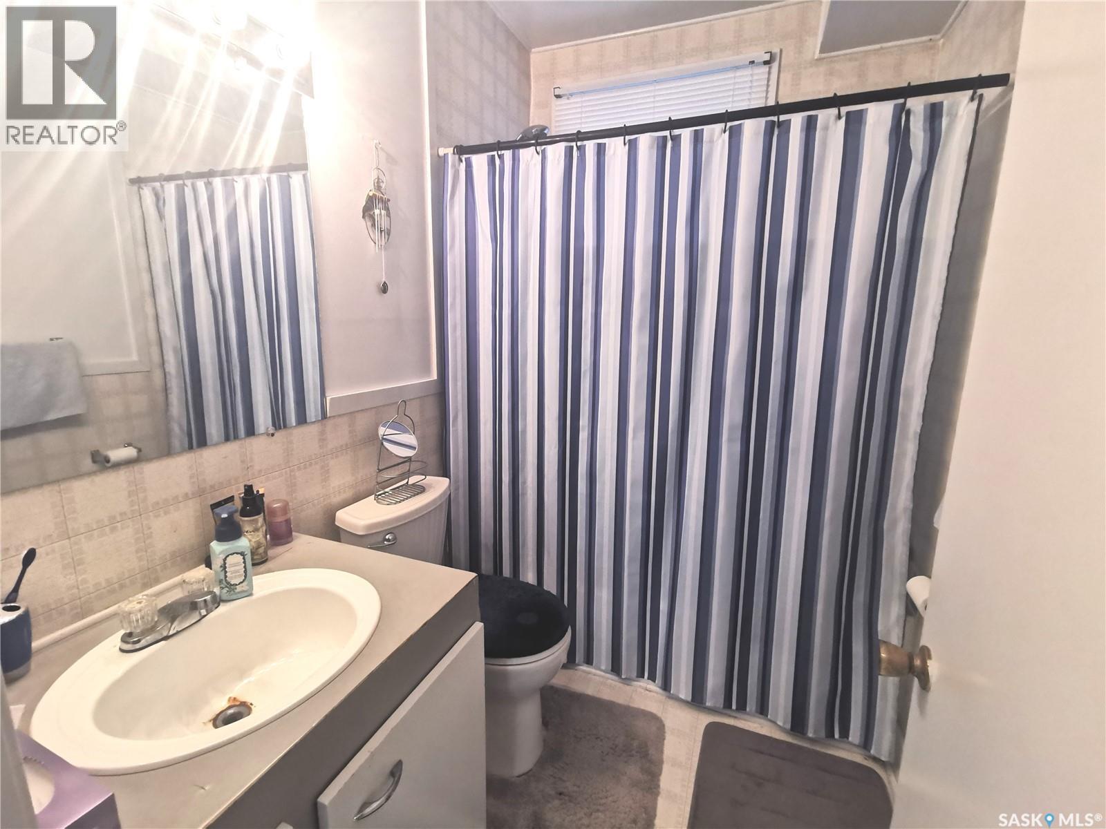 305 Ruth Street E, Saskatoon, Saskatchewan  S7J 0L2 - Photo 14 - SK035593