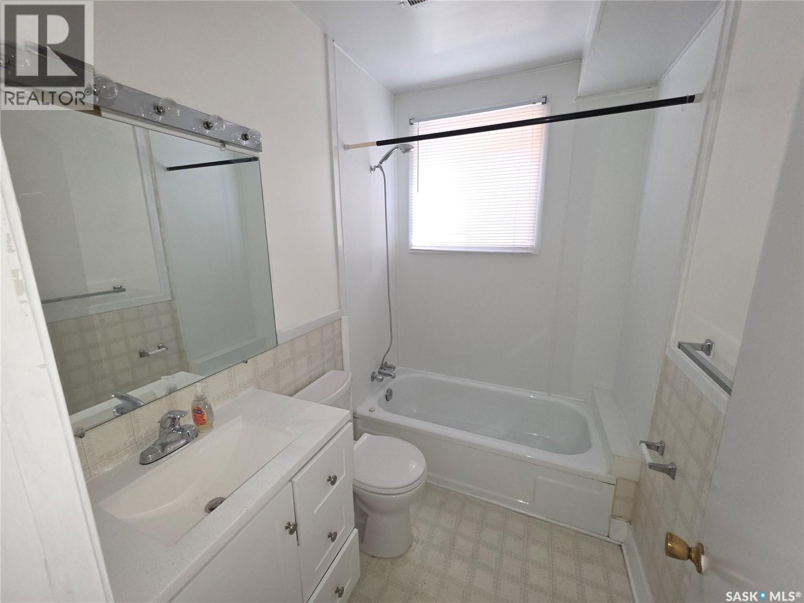 305 Ruth Street E, Saskatoon, Saskatchewan  S7J 0L2 - Photo 24 - SK035593