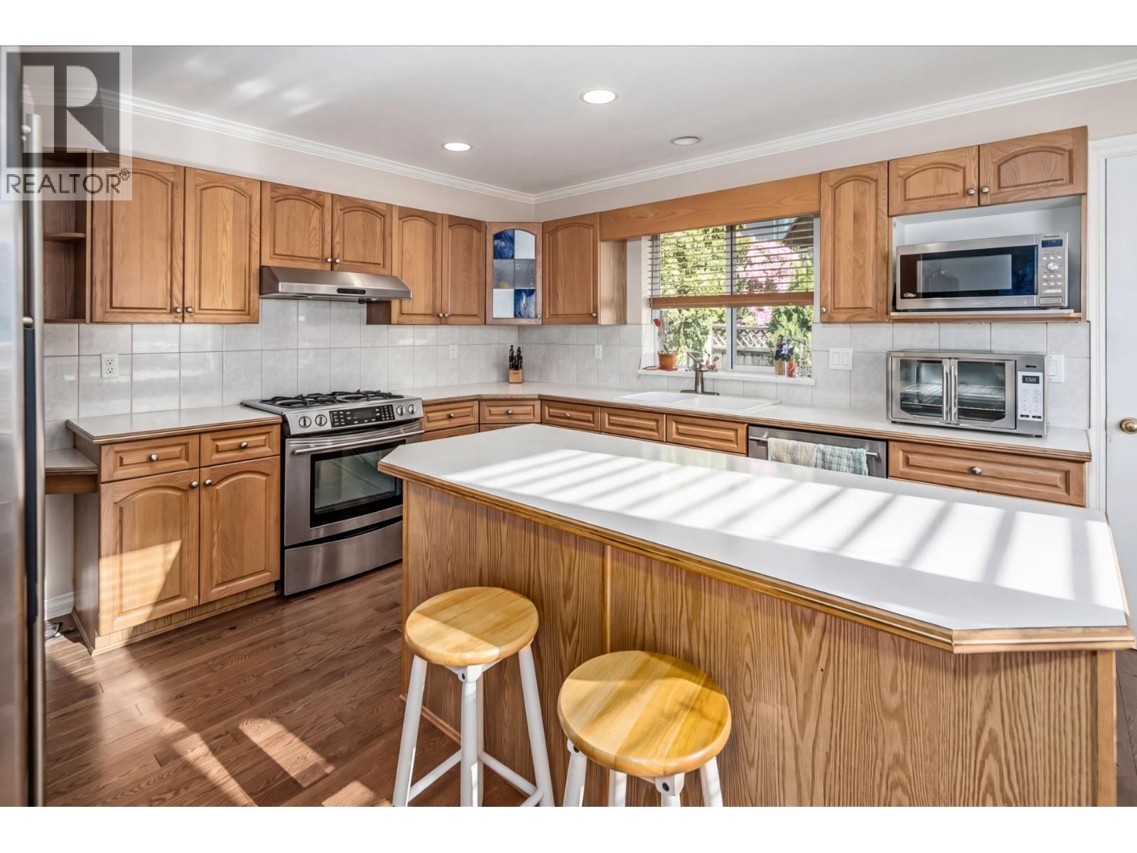 1320 Noons Creek Drive, Coquitlam, British Columbia  V3H 4C2 - Photo 10 - R3119591