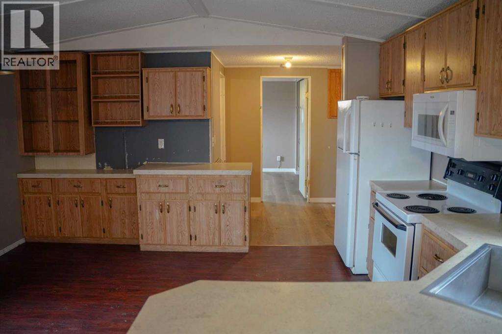 202, 142054 191 Township, Rural Newell, Alberta  T1R 0S2 - Photo 4 - A2296566