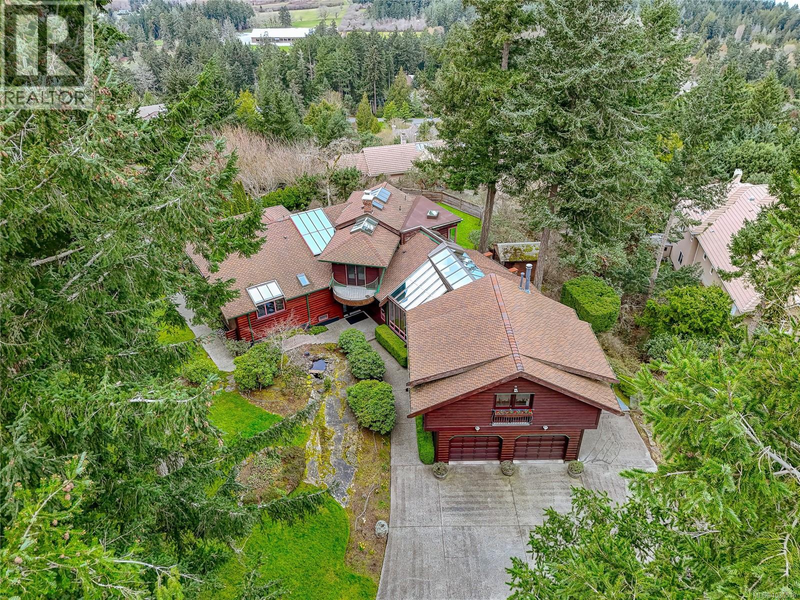 1126 Highview Pl, North Saanich, British Columbia  V8L 5J9 - Photo 1 - 1036538