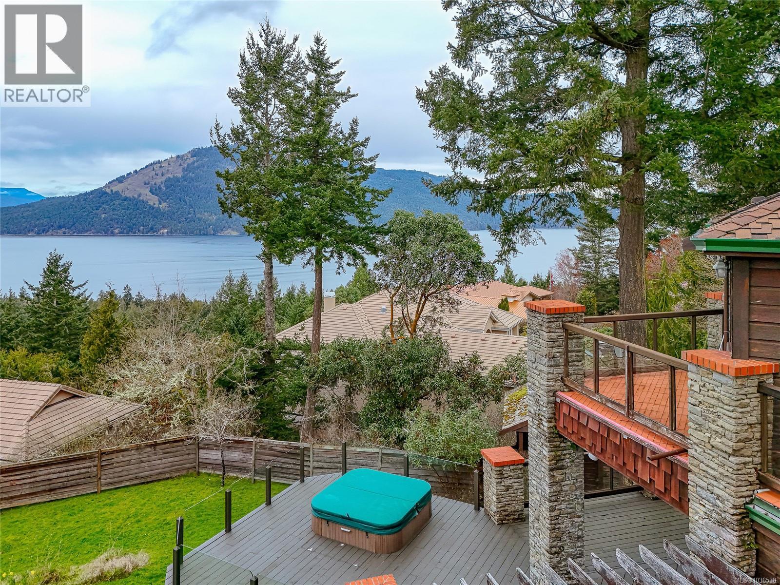 1126 Highview Pl, North Saanich, British Columbia  V8L 5J9 - Photo 3 - 1036538