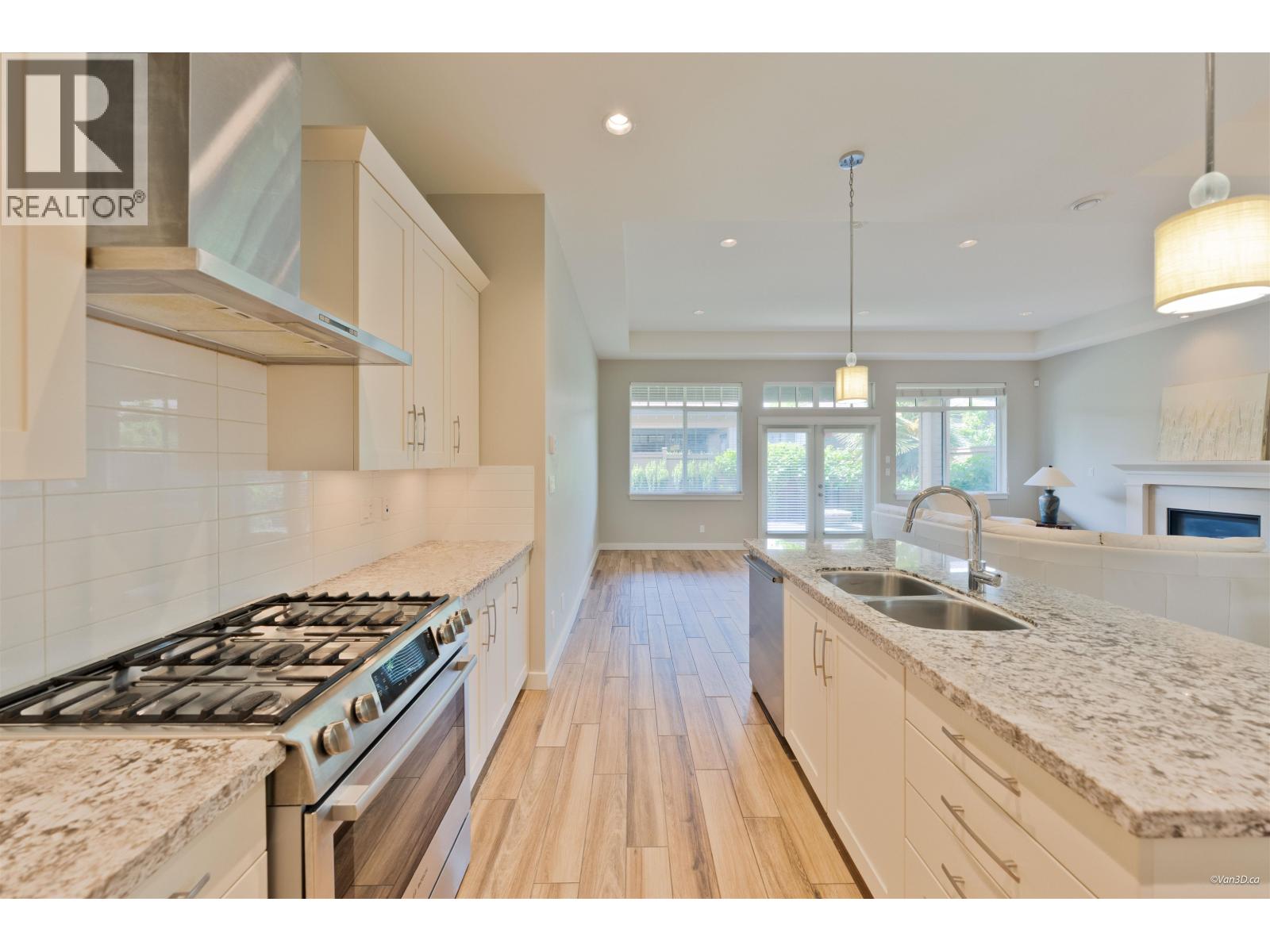 1605 Fir Springs Lane, Tsawwassen, British Columbia  V4M 0A7 - Photo 8 - R3122032