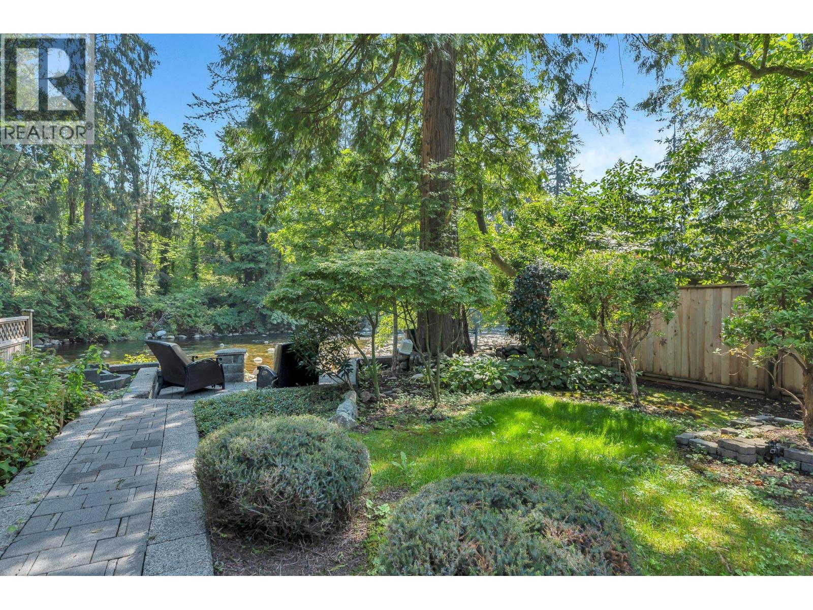 950 Seymour Boulevard, North Vancouver, British Columbia  V7J 2J8 - Photo 6 - R3104982