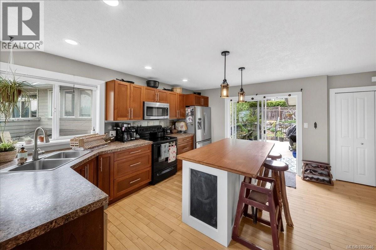 2382 Caffery Pl, Sooke, British Columbia  V9Z 1K8 - Photo 9 - 1036546