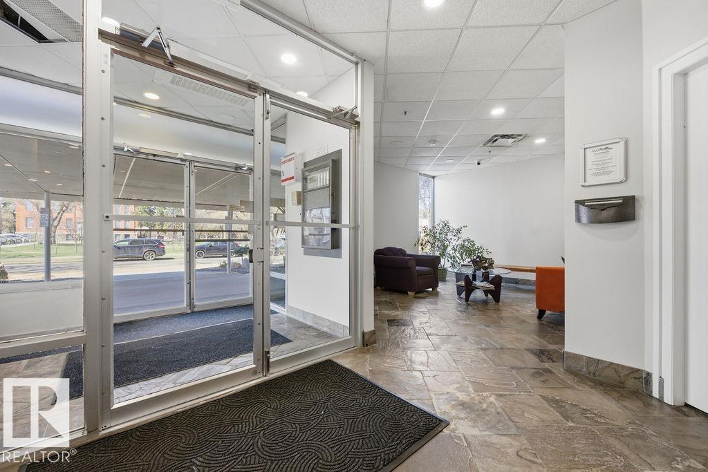 #704 8315 105 St Nw, Edmonton, Alberta  T6E 4H4 - Photo 3 - E4487097