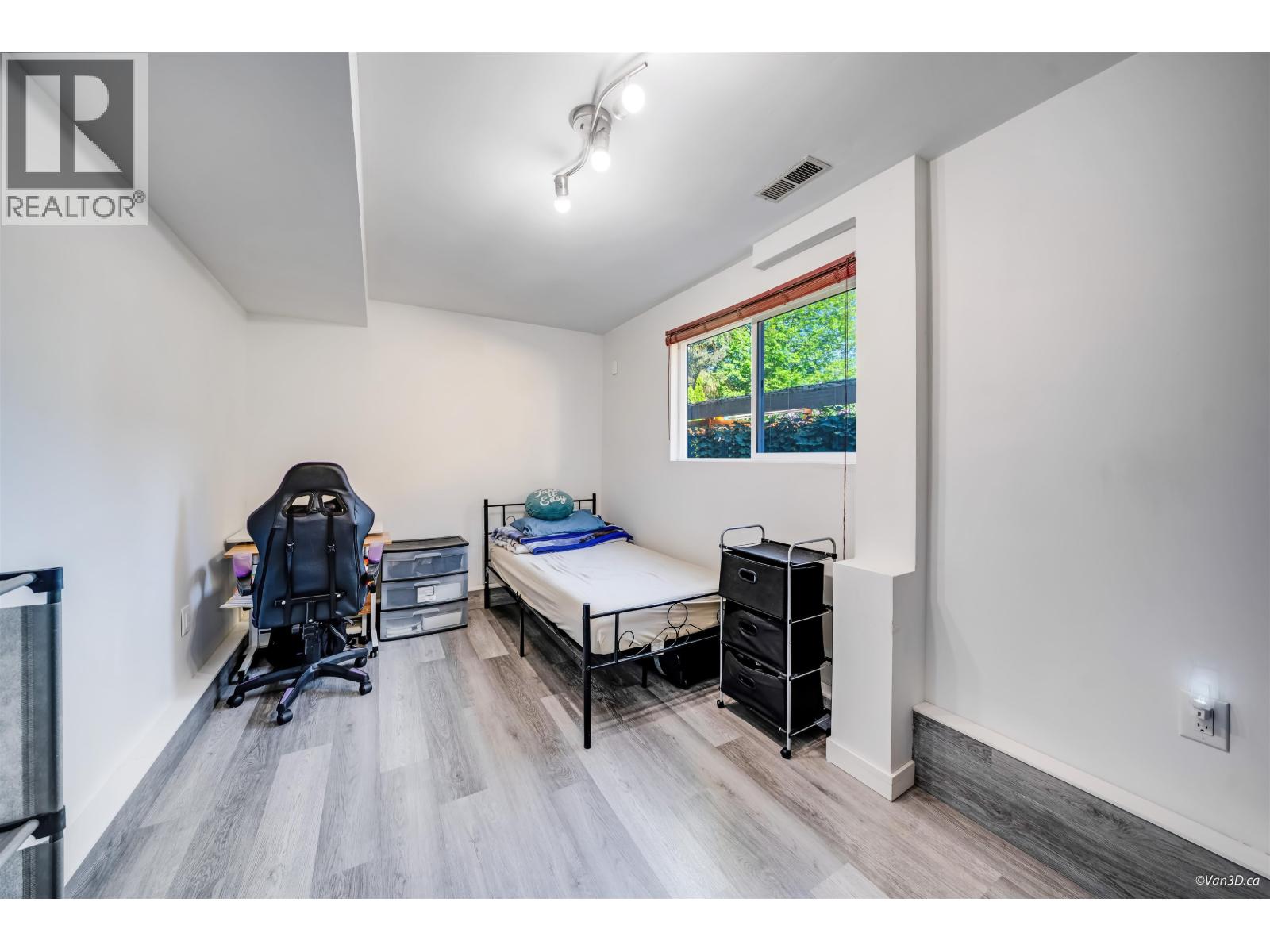890 Westwood Street, Coquitlam, British Columbia  V3C 3L3 - Photo 32 - R3122036