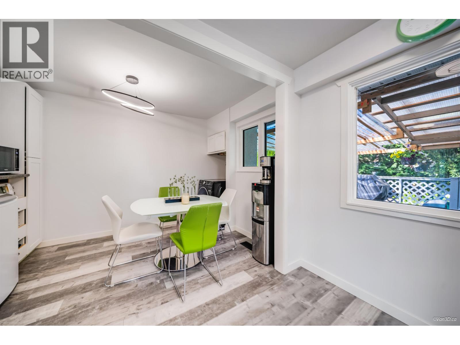 890 Westwood Street, Coquitlam, British Columbia  V3C 3L3 - Photo 9 - R3122036