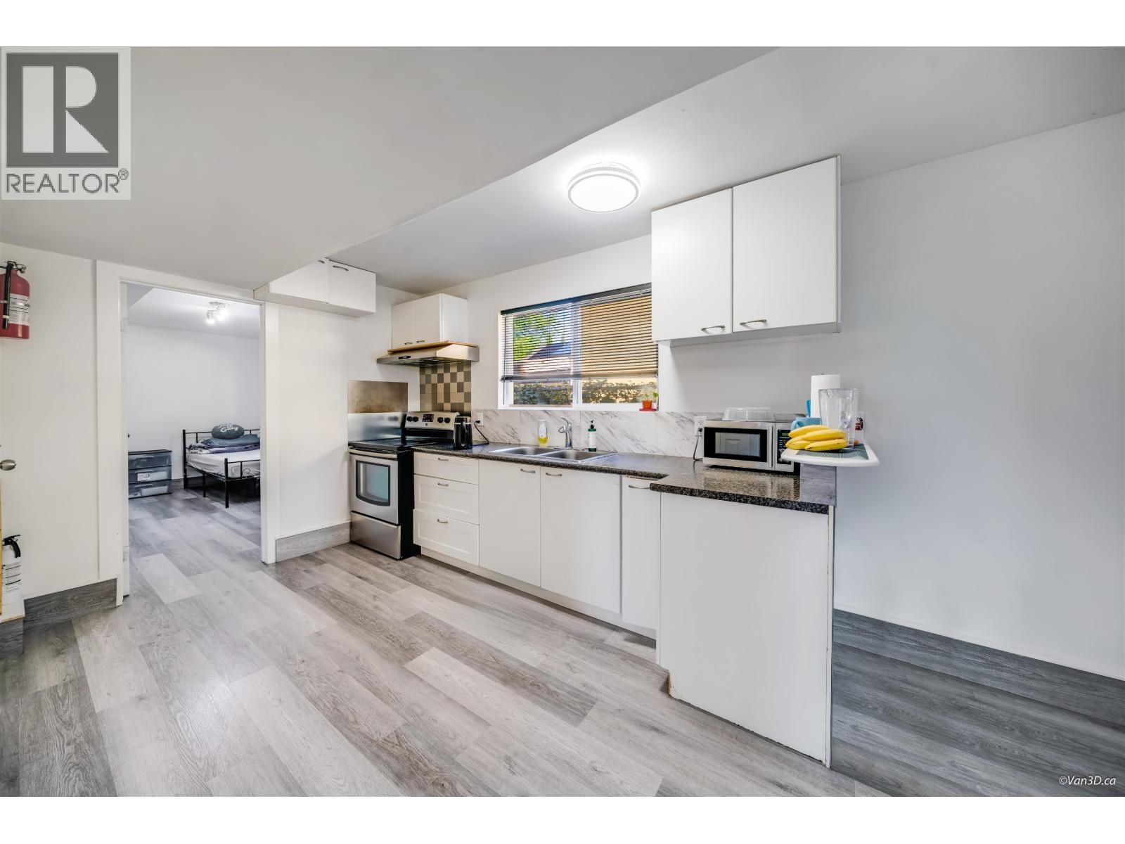 890 Westwood Street, Coquitlam, British Columbia  V3C 3L3 - Photo 30 - R3122036