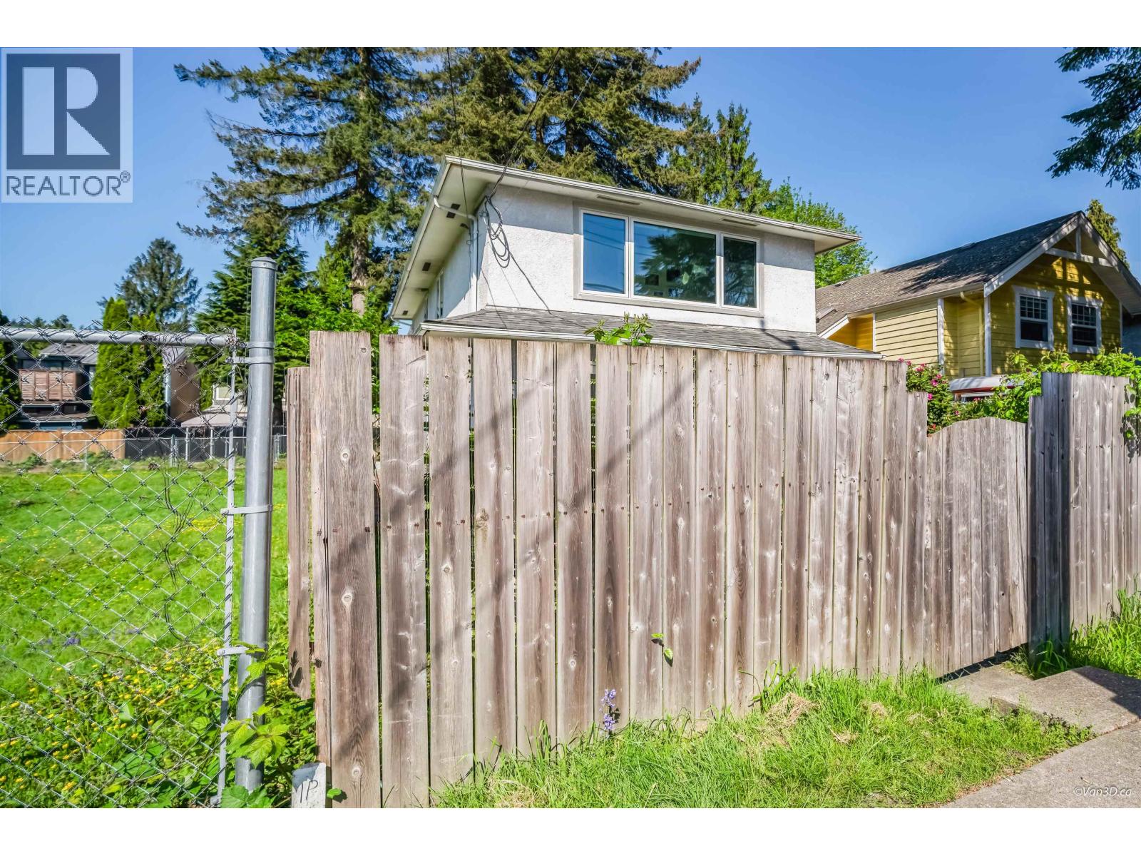 890 Westwood Street, Coquitlam, British Columbia  V3C 3L3 - Photo 40 - R3122036