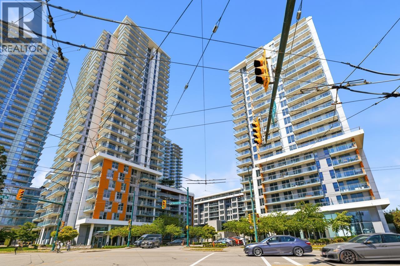 807 455 SW Marine Drive, Vancouver, British Columbia  V5X 0H3 - Photo 2 - R3122307
