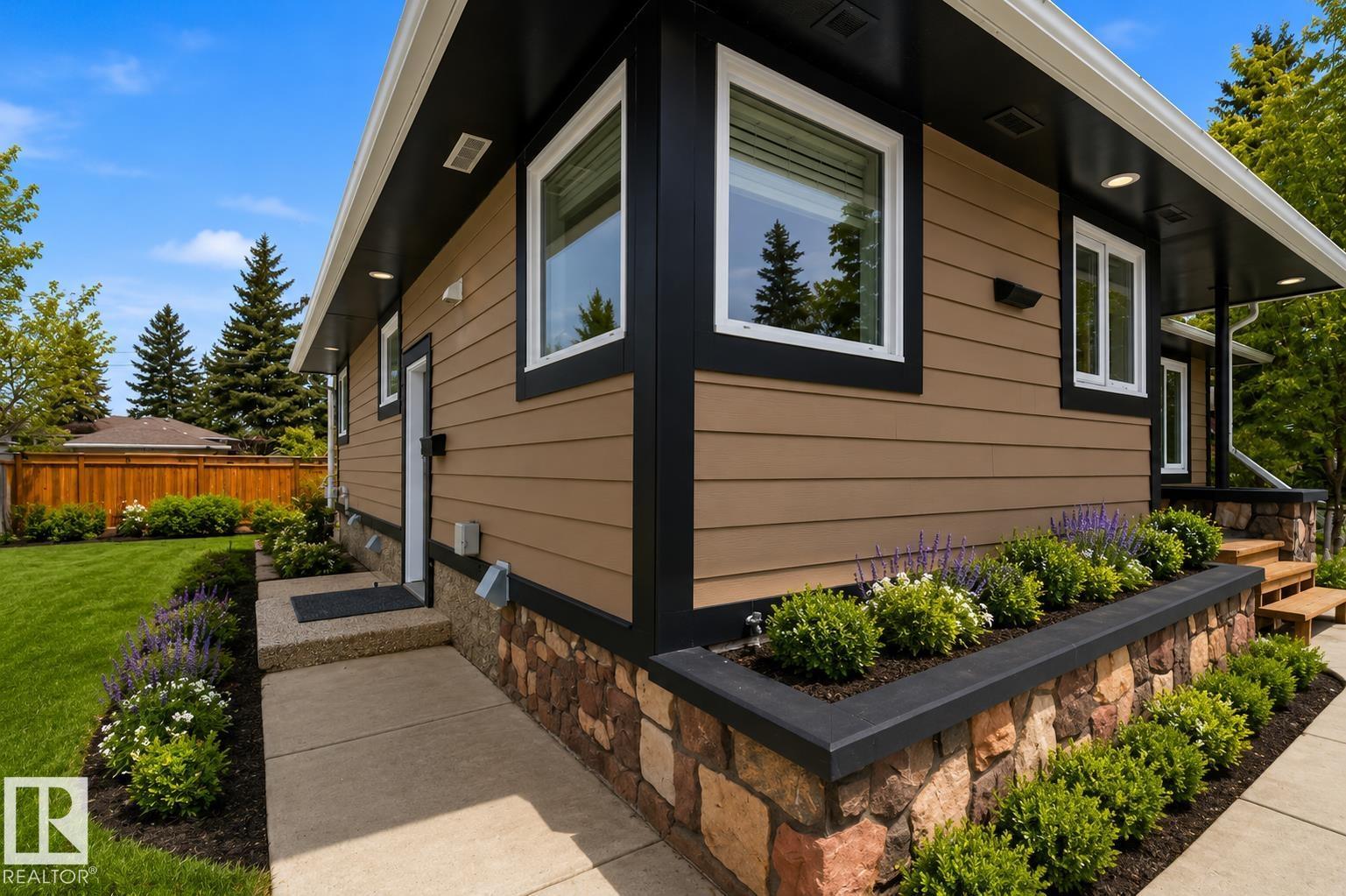 13538 127 St NW, Edmonton, Alberta  T5L 1B9 - Photo 2 - E4475875
