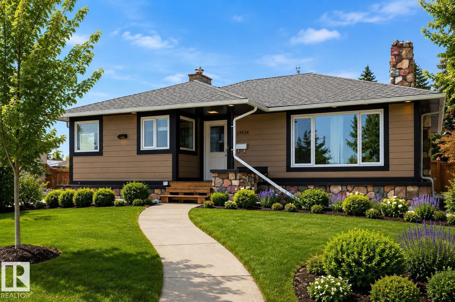 13538 127 St NW, Edmonton, Alberta  T5L 1B9 - Photo 1 - E4475875