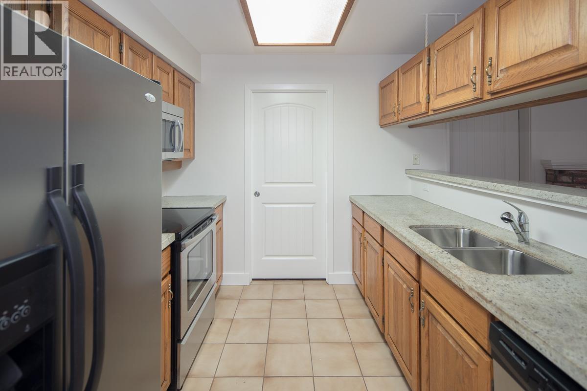 27 3980 Canada Way, Burnaby, British Columbia  V5G 1G7 - Photo 2 - R3118462