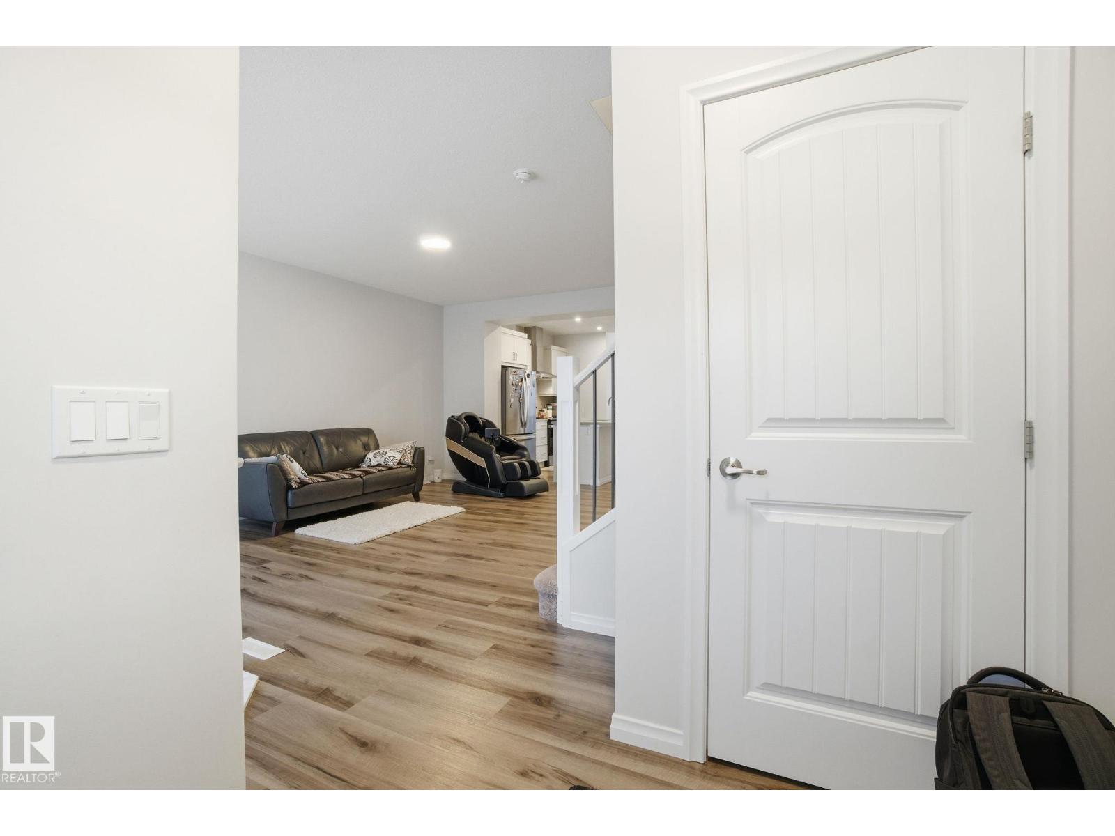 9323 226 St Nw, Edmonton, Alberta  T5T 7R5 - Photo 7 - E4471364