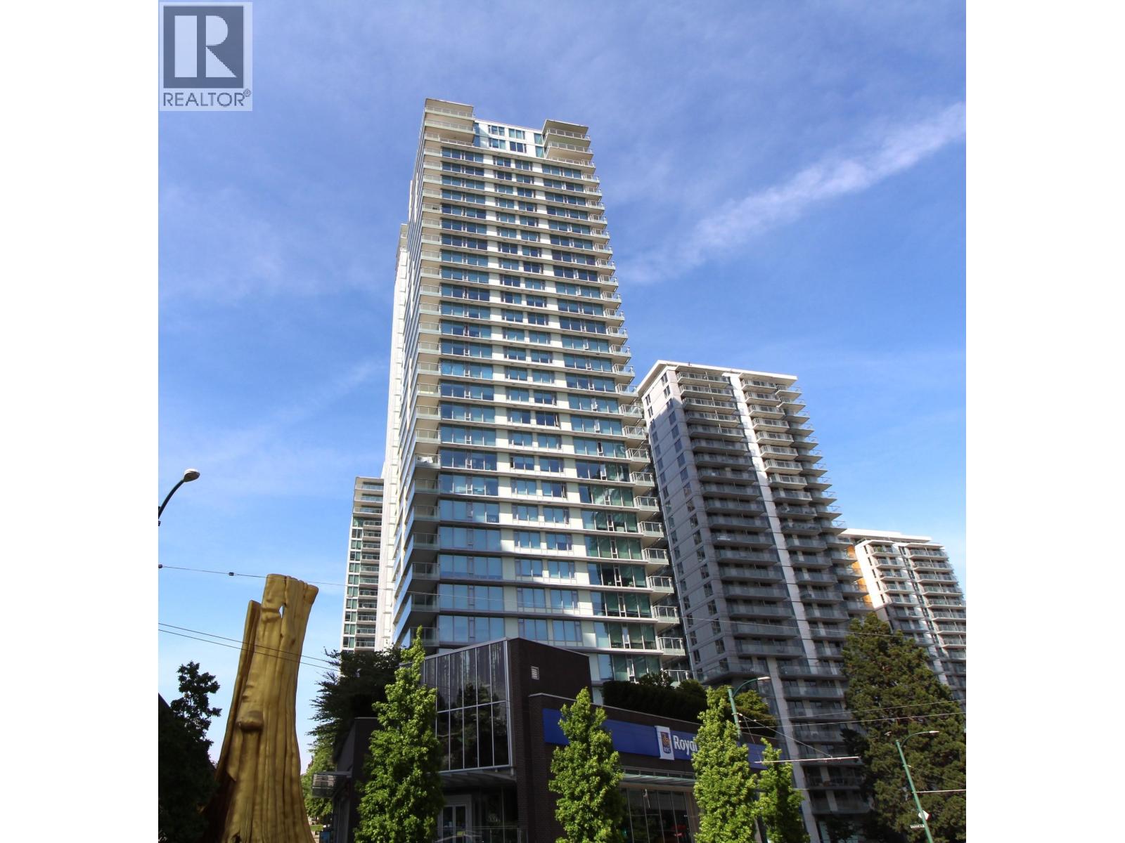 3204 8131 Nunavut Lane, Vancouver, British Columbia  V5X 0E2 - Photo 1 - R3122152