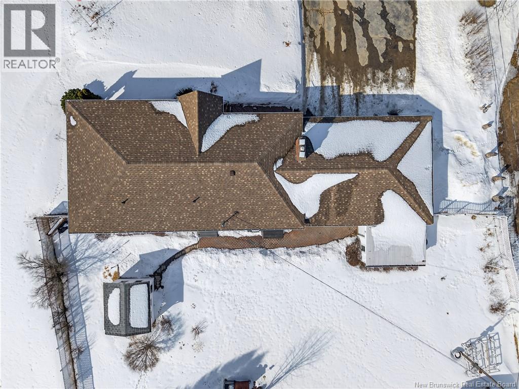 12 Oldline Avenue, Miramichi, New Brunswick  E1N 5Y3 - Photo 4 - NB132179