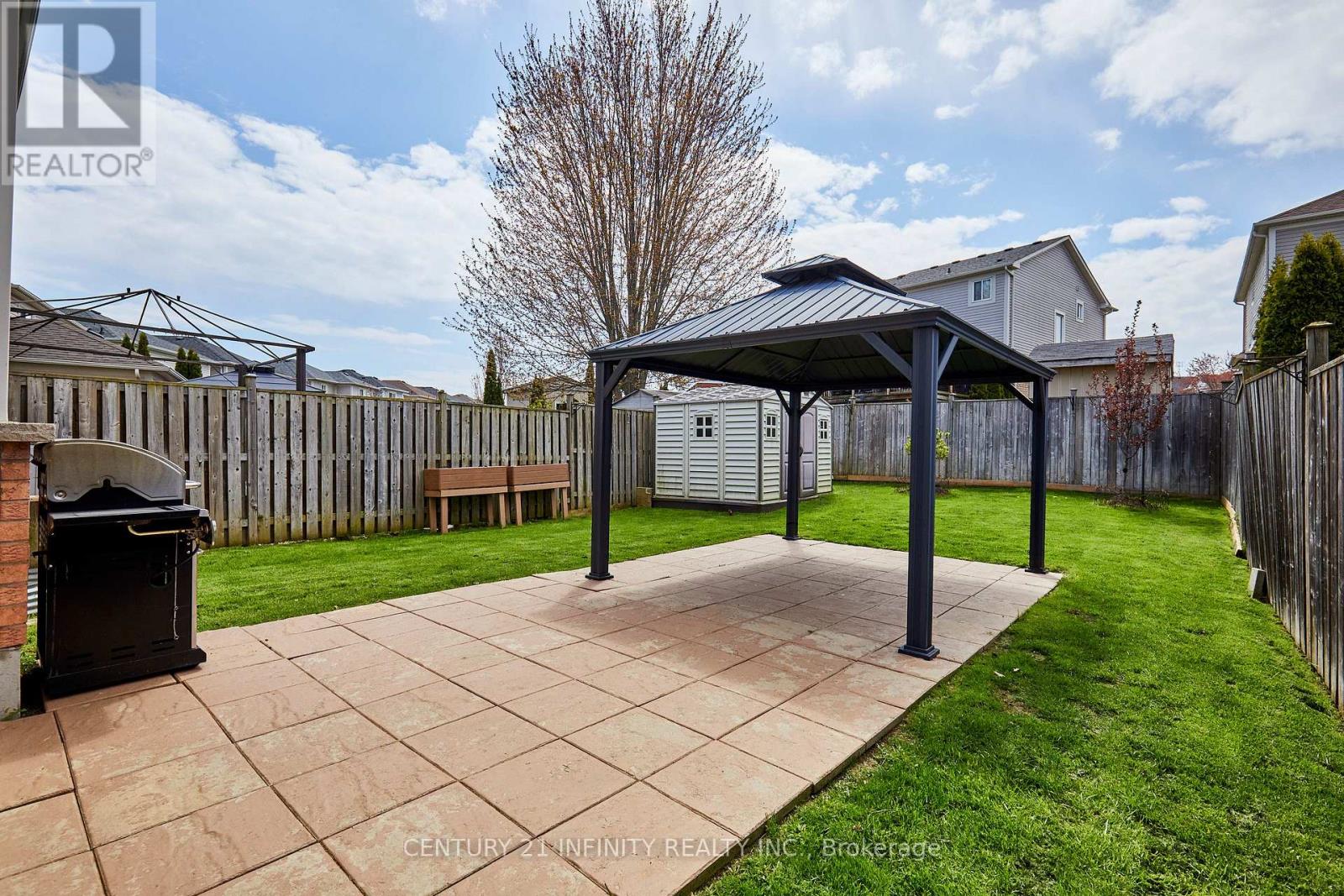 236 Scottsdale Drive, Clarington, Ontario  L1C 5L2 - Photo 3 - E13114762