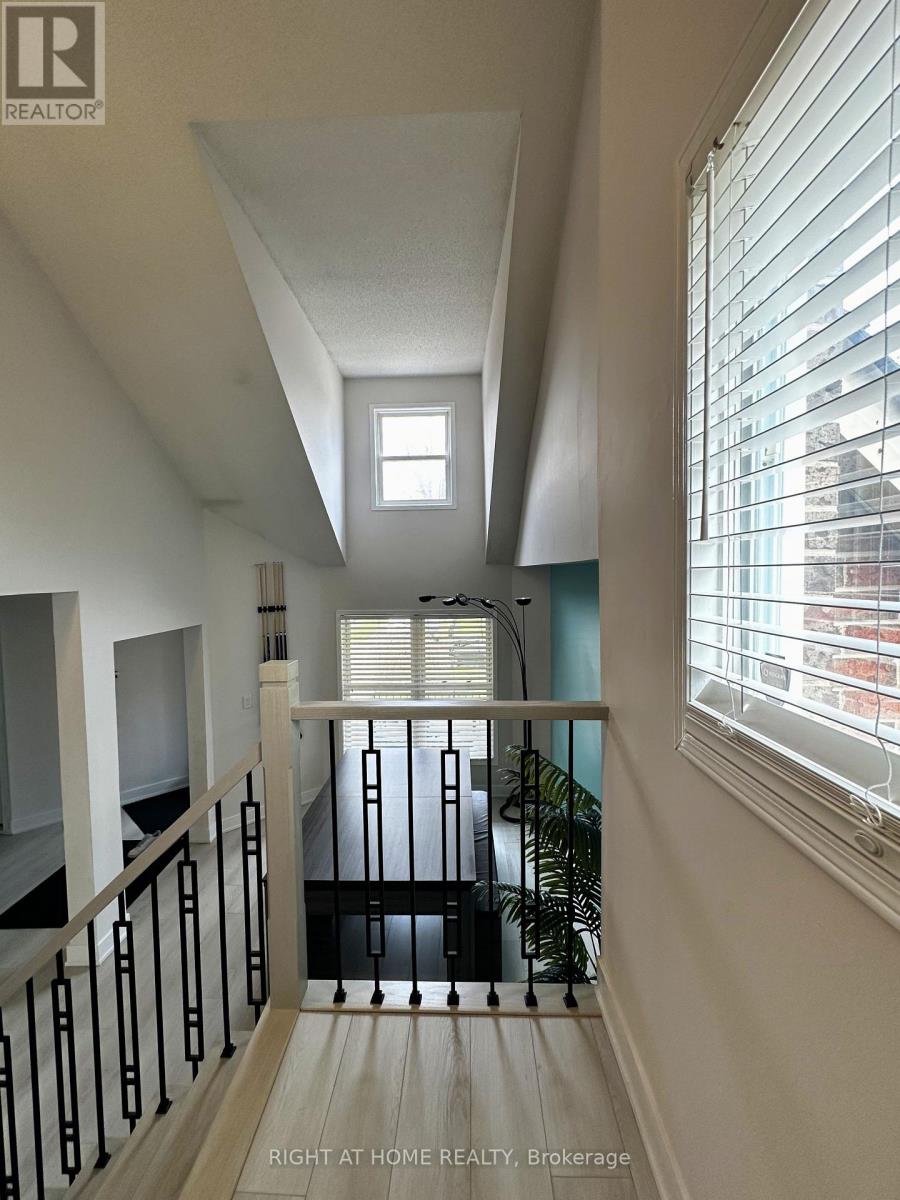 42 Brownell Street, Whitby, Ontario  L1R 2E9 - Photo 22 - E13114406