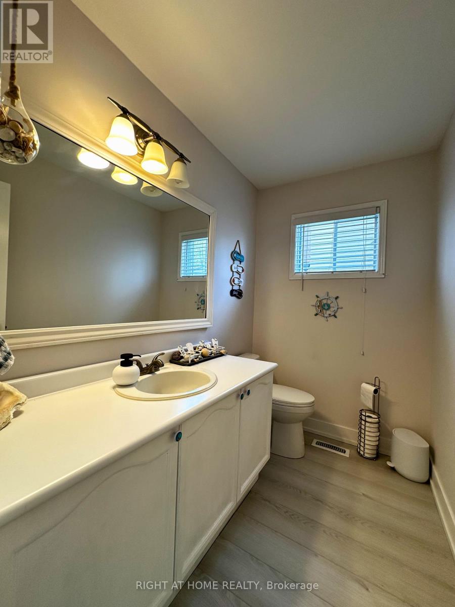 42 Brownell Street, Whitby, Ontario  L1R 2E9 - Photo 26 - E13114406