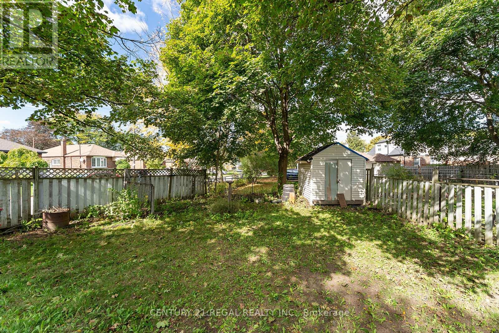 106 Flora Drive, Toronto, Ontario  M1P 1A8 - Photo 35 - E12457789