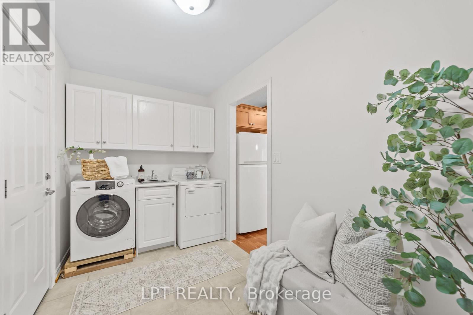 164 Abagail Street, Strathroy-Caradoc, Ontario  N7G 4H4 - Photo 15 - X13114776