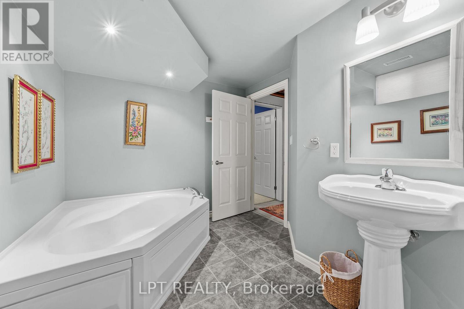 164 Abagail Street, Strathroy-Caradoc, Ontario  N7G 4H4 - Photo 29 - X13114776