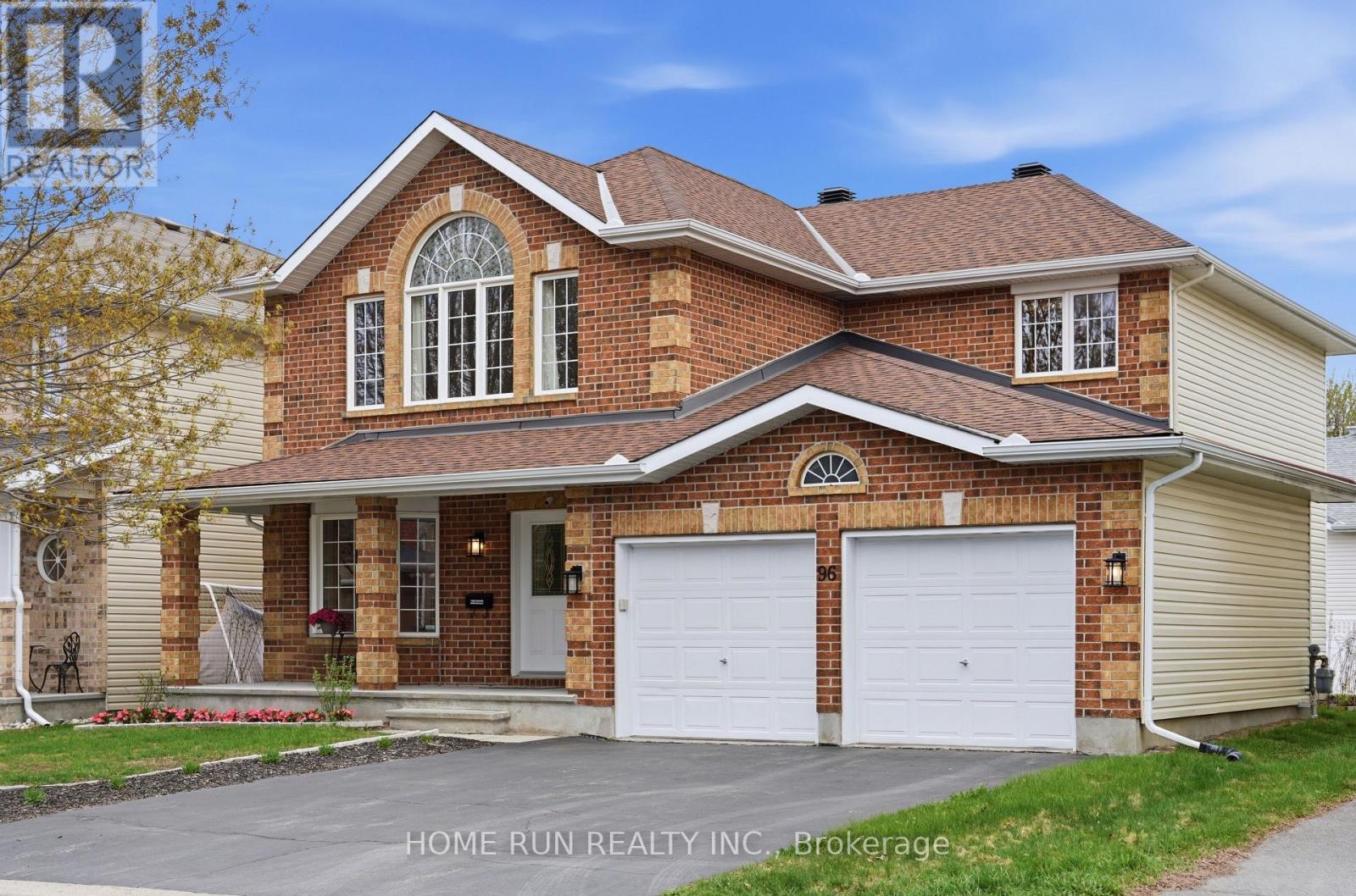 96 WOLISTON CRESCENT, Ottawa, Ontario