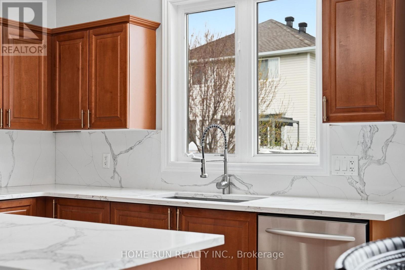 96 Woliston Crescent, Ottawa, Ontario  K2W 1G2 - Photo 17 - X13114572
