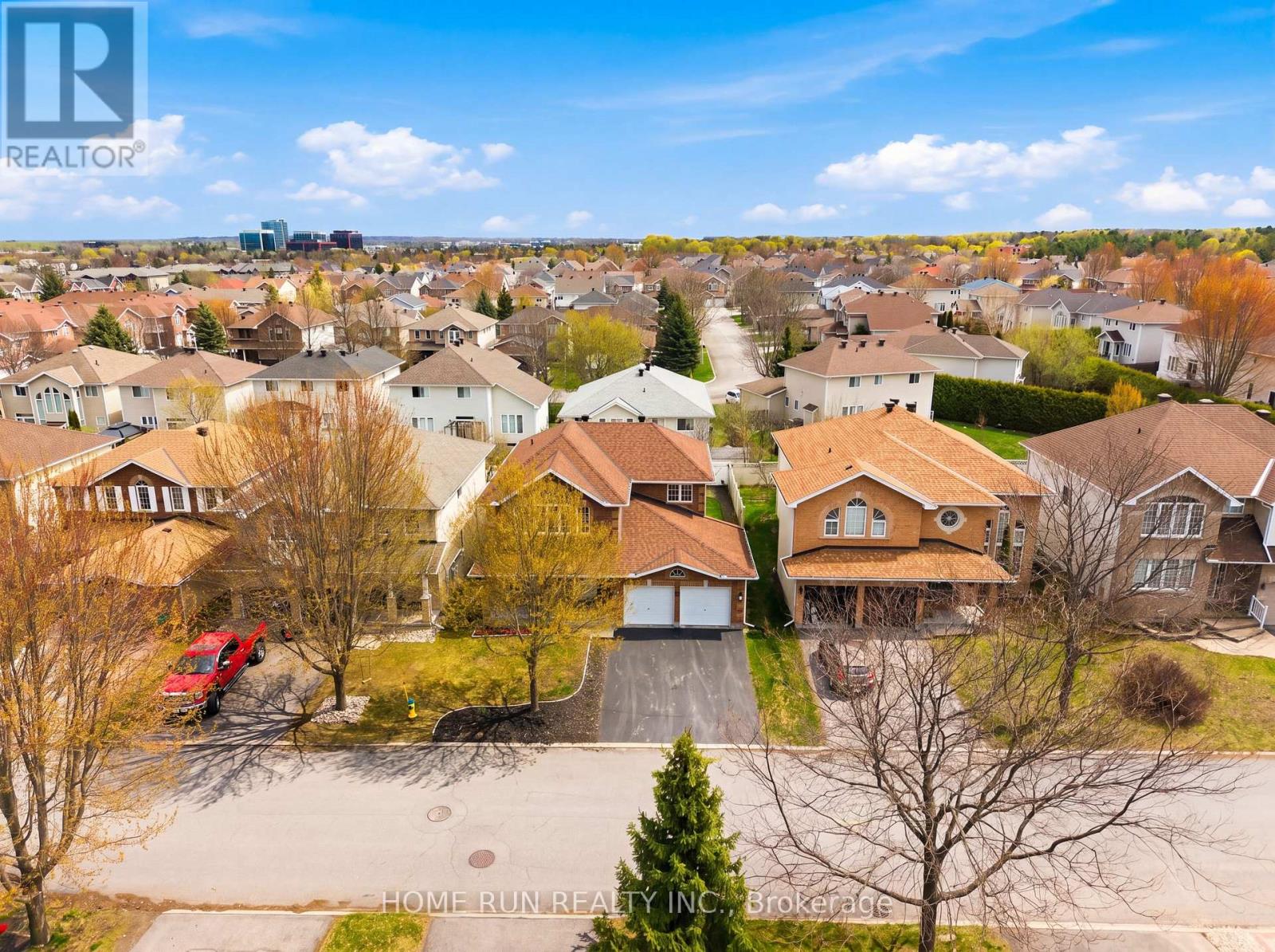 96 Woliston Crescent, Ottawa, Ontario  K2W 1G2 - Photo 3 - X13114572