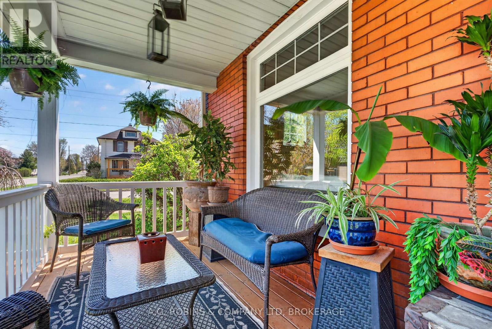 124 Catharine Street, Port Colborne, Ontario  L3K 4K4 - Photo 2 - X13114630