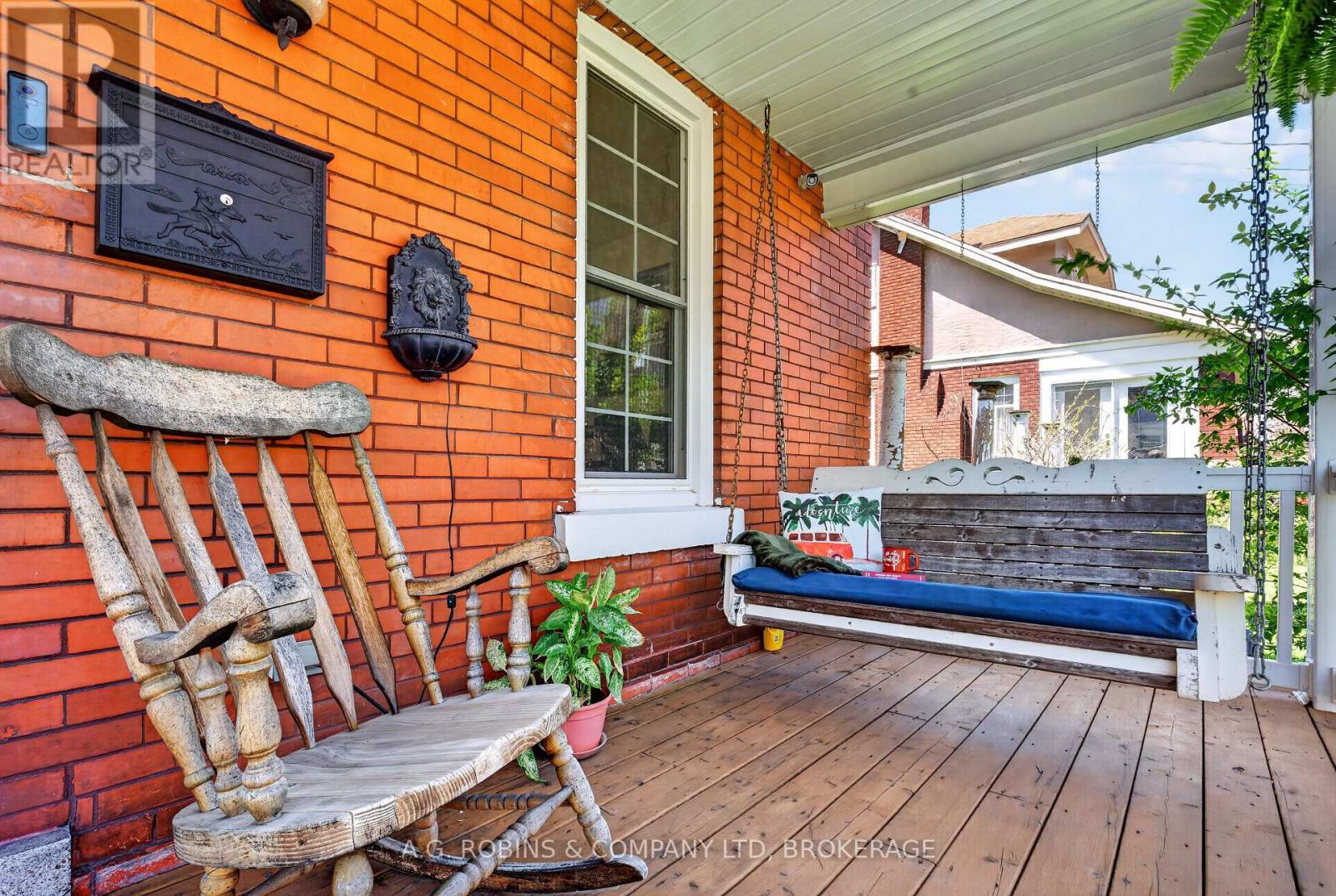 124 Catharine Street, Port Colborne, Ontario  L3K 4K4 - Photo 3 - X13114630