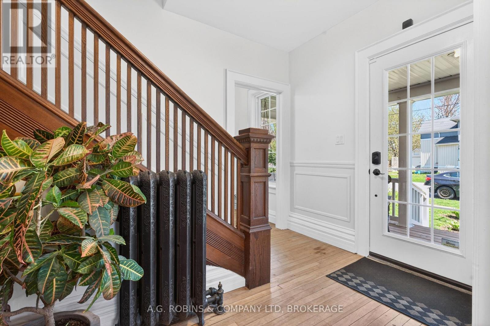 124 Catharine Street, Port Colborne, Ontario  L3K 4K4 - Photo 4 - X13114630