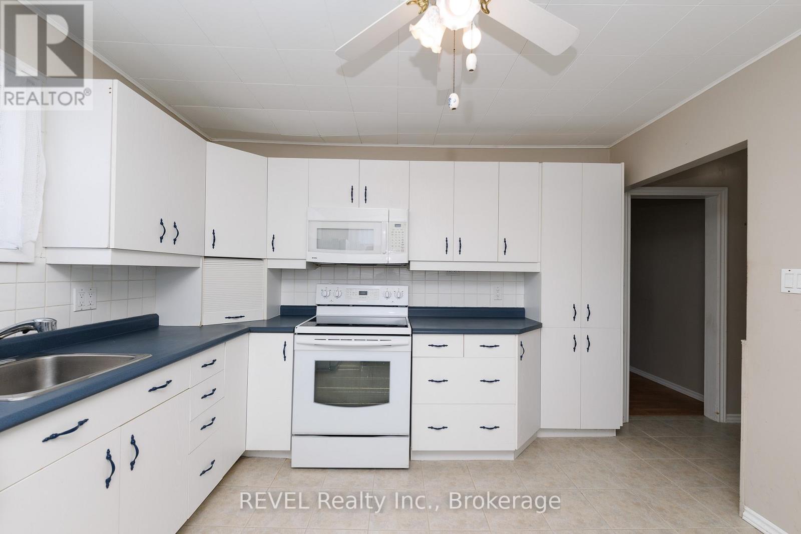 3430 Saint George Avenue, Niagara Falls, Ontario  L2J 2P8 - Photo 6 - X13114748