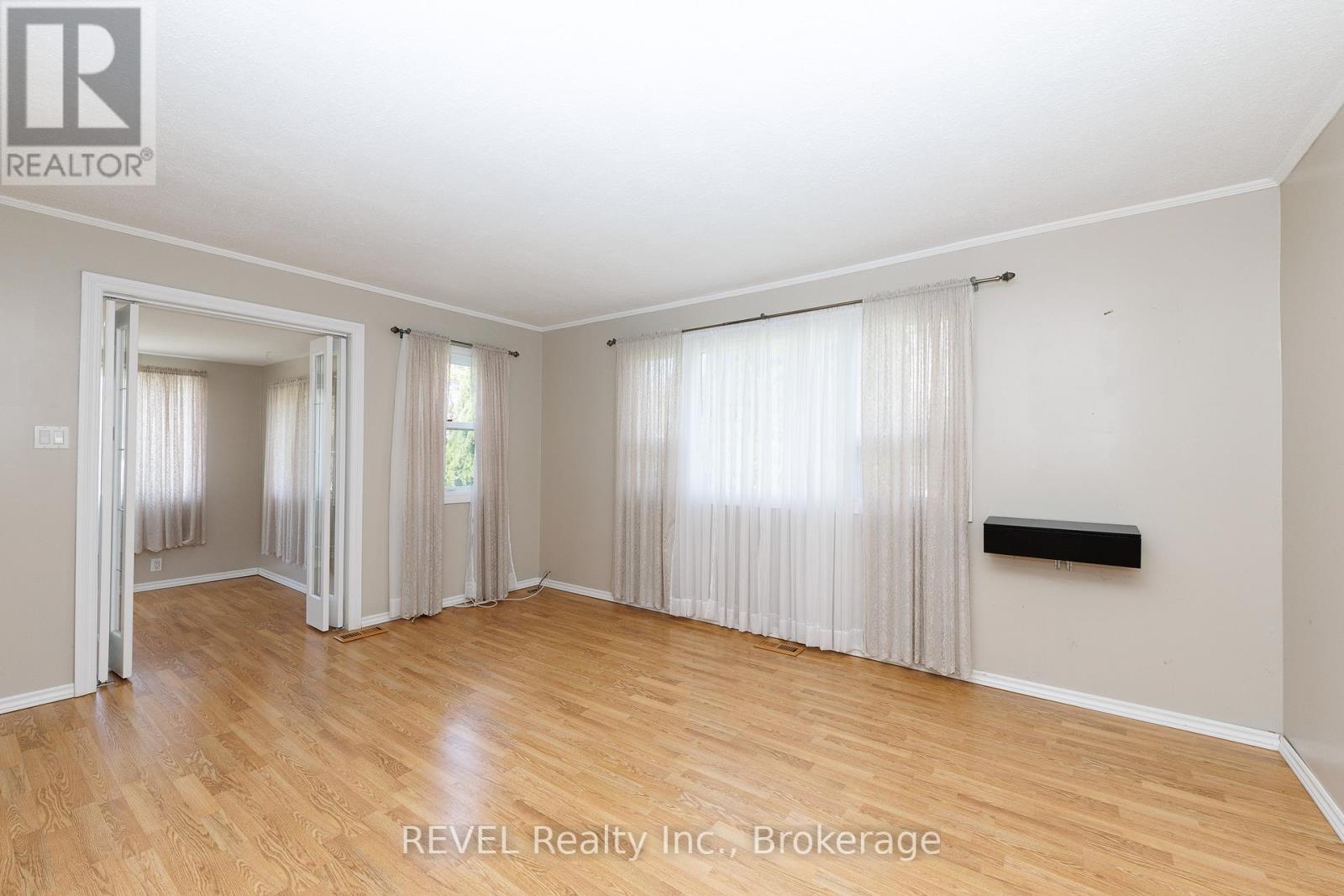 3430 Saint George Avenue, Niagara Falls, Ontario  L2J 2P8 - Photo 7 - X13114748