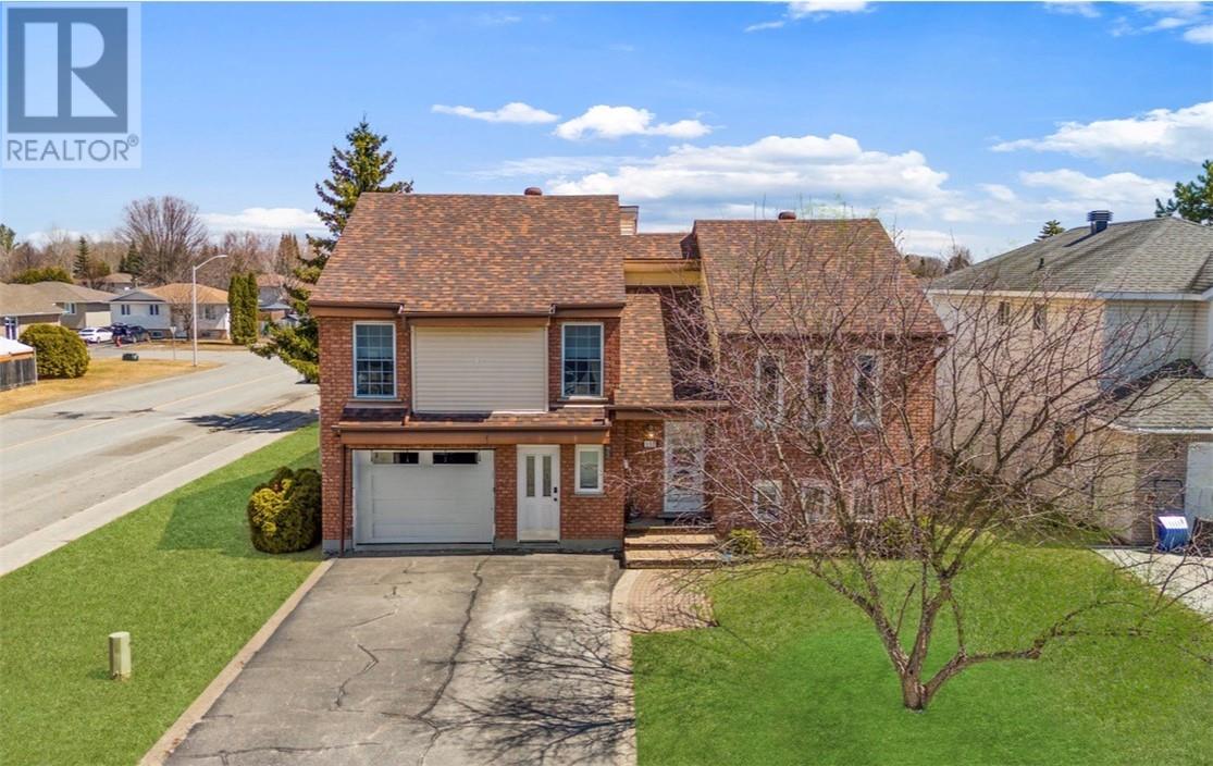 132 Ravina Avenue, Garson, Ontario