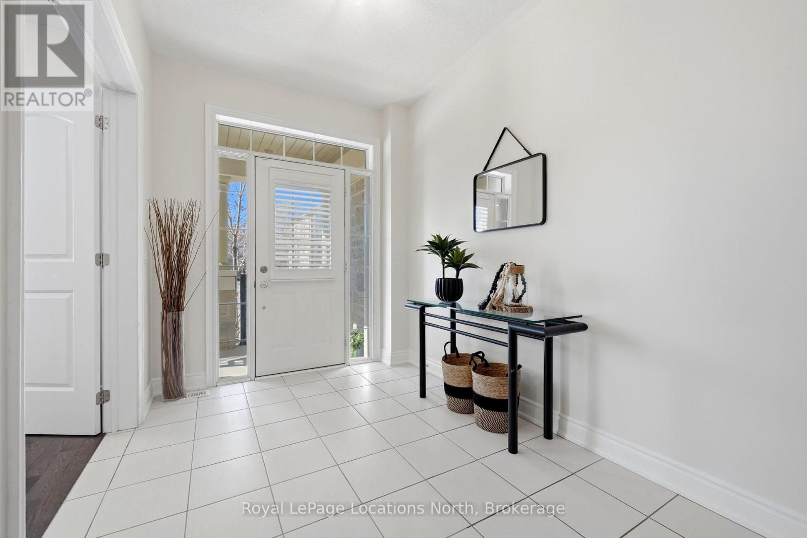118 Puccini Drive, Richmond Hill, Ontario  L4E 0W3 - Photo 3 - N13114768