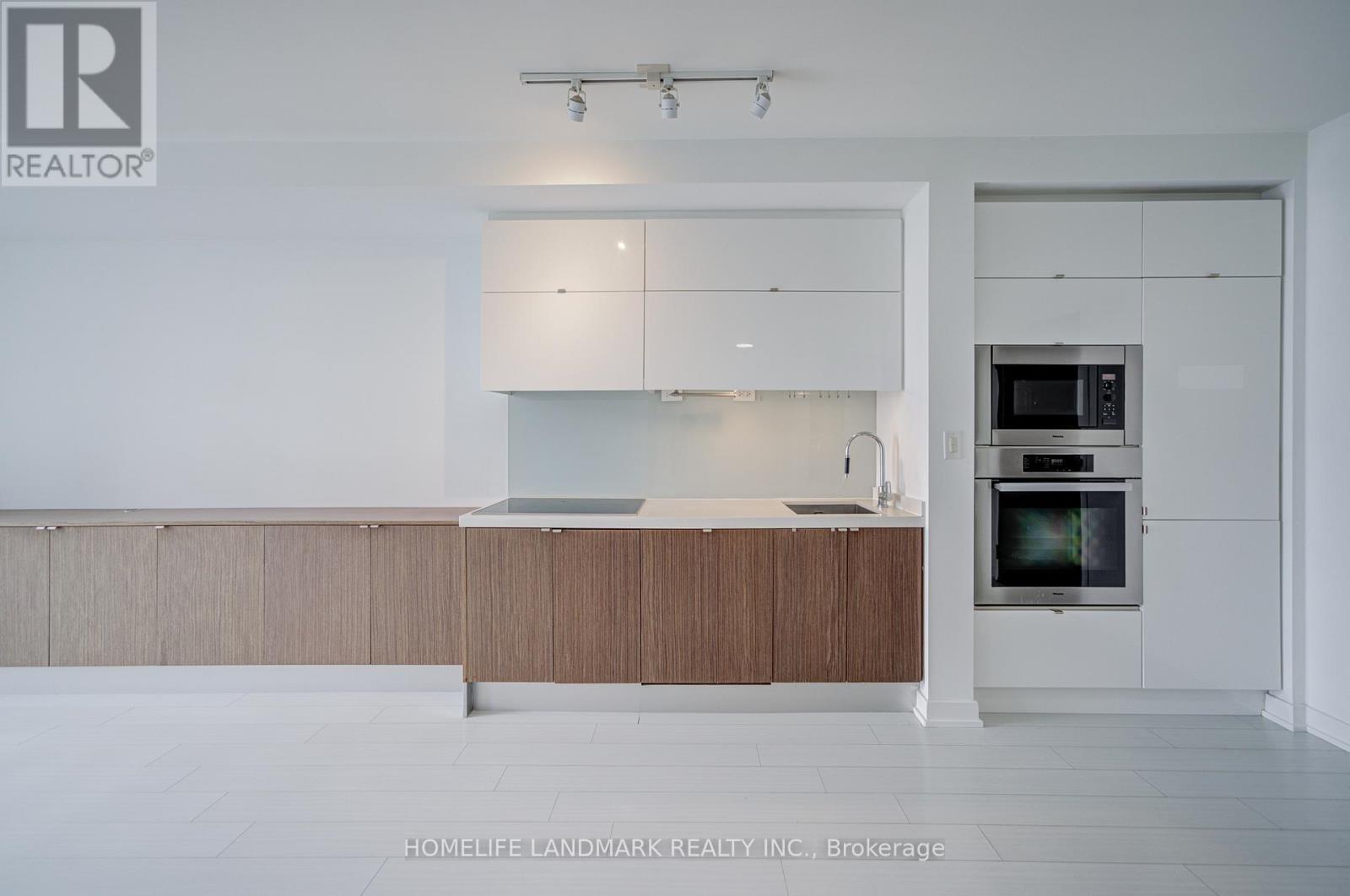 4911 - 21 ICEBOAT TERRACE, Toronto, Ontario