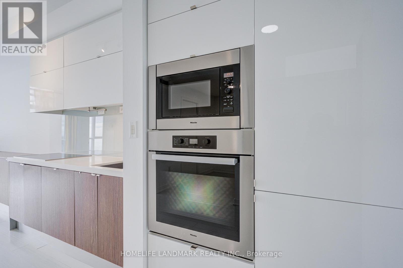 4911 - 21 Iceboat Terrace, Toronto, Ontario  M5V 4A9 - Photo 10 - C13114652