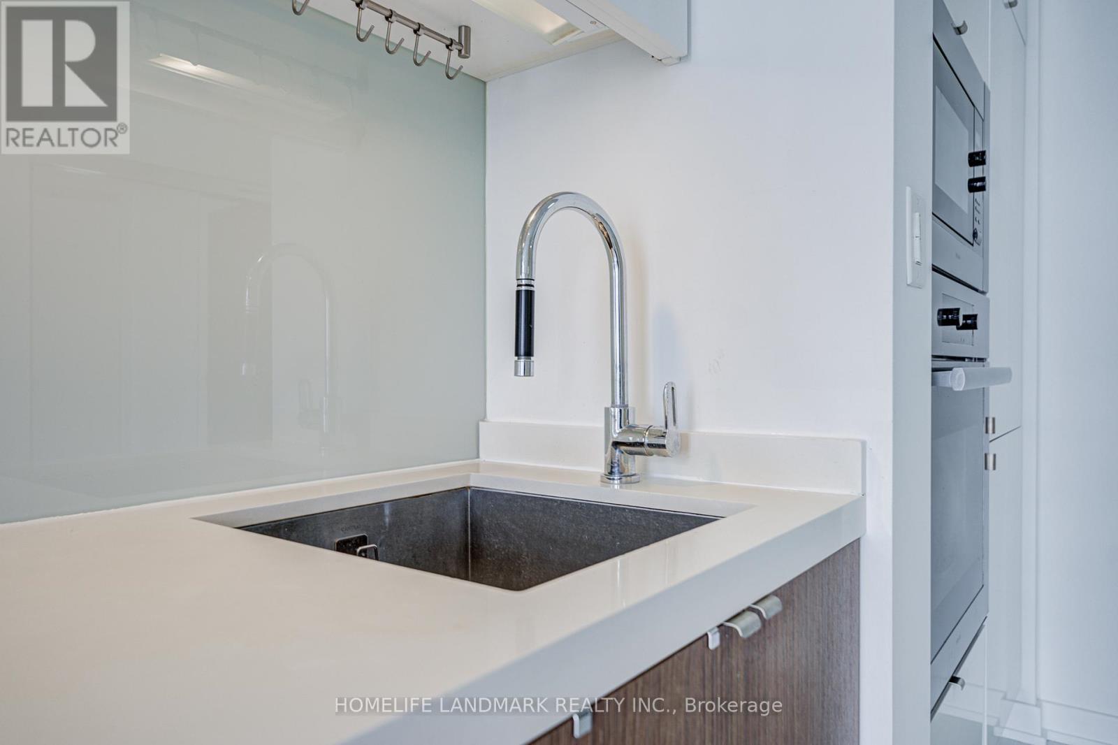 4911 - 21 Iceboat Terrace, Toronto, Ontario  M5V 4A9 - Photo 9 - C13114652