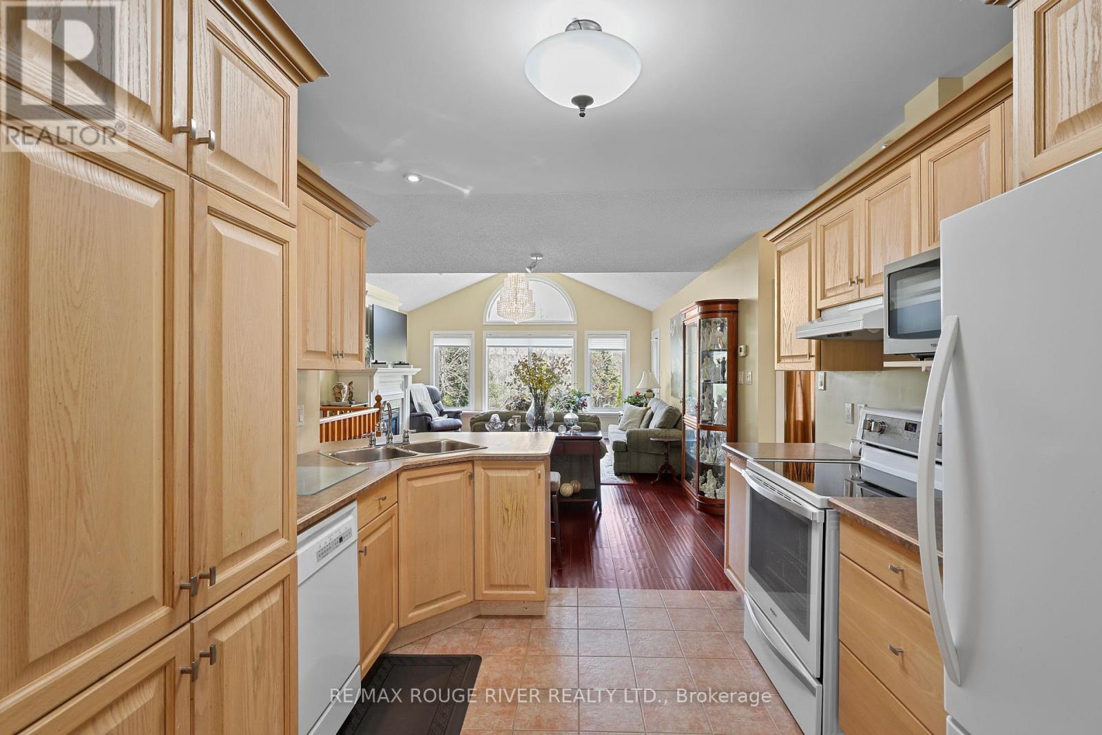 38 Worthington Drive, Clarington, Ontario  L1E 3A5 - Photo 10 - E13114608