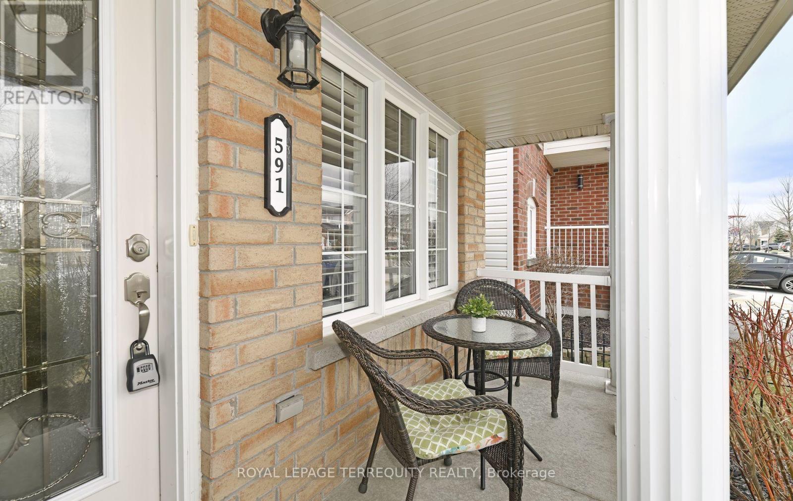 591 Luple Avenue, Oshawa, Ontario  L1K 0K7 - Photo 3 - E13114612