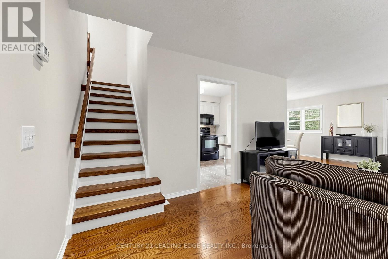5 Madsen Crescent, Markham, Ontario  L3R 4P2 - Photo 16 - N13114598