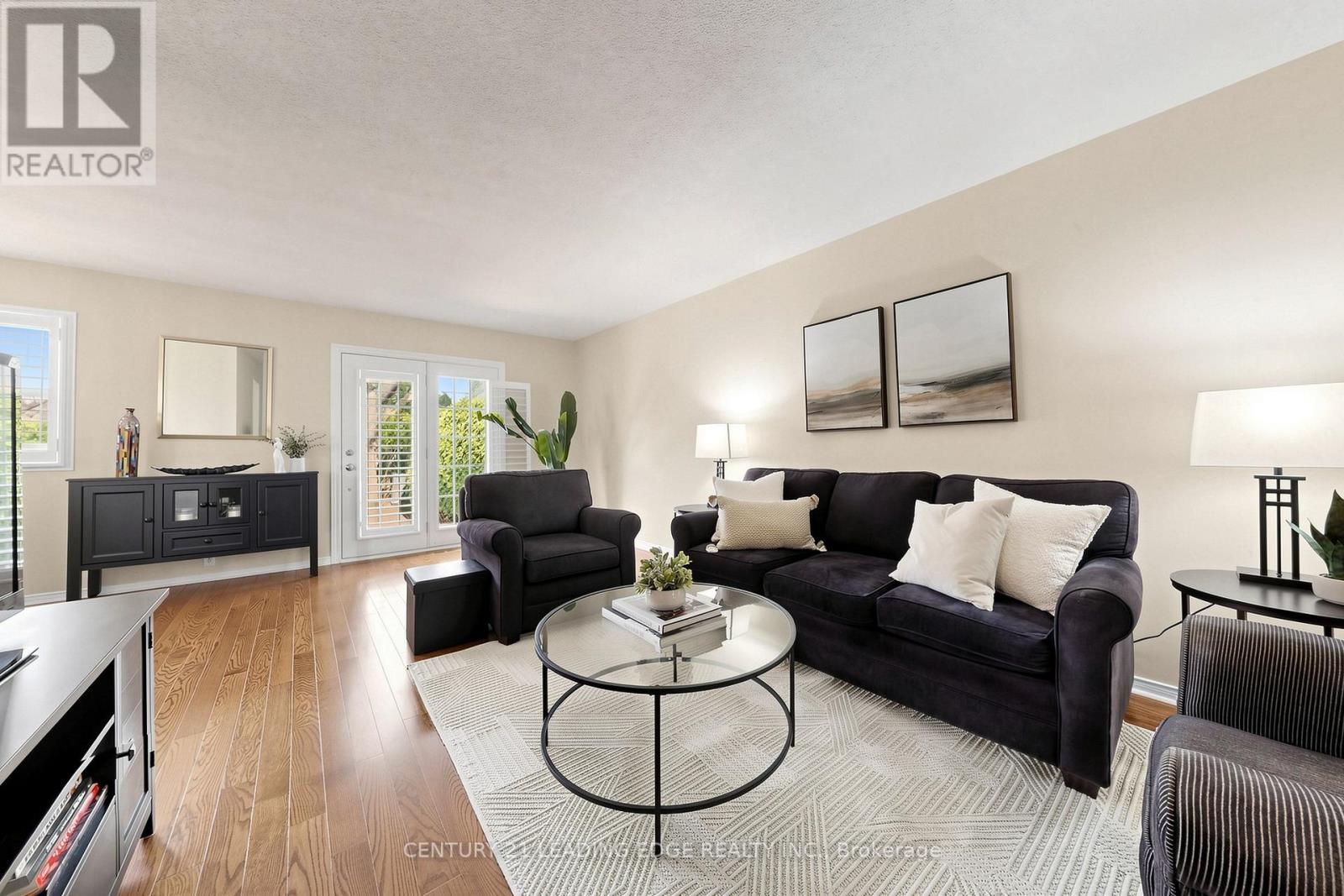 5 Madsen Crescent, Markham, Ontario  L3R 4P2 - Photo 2 - N13114598