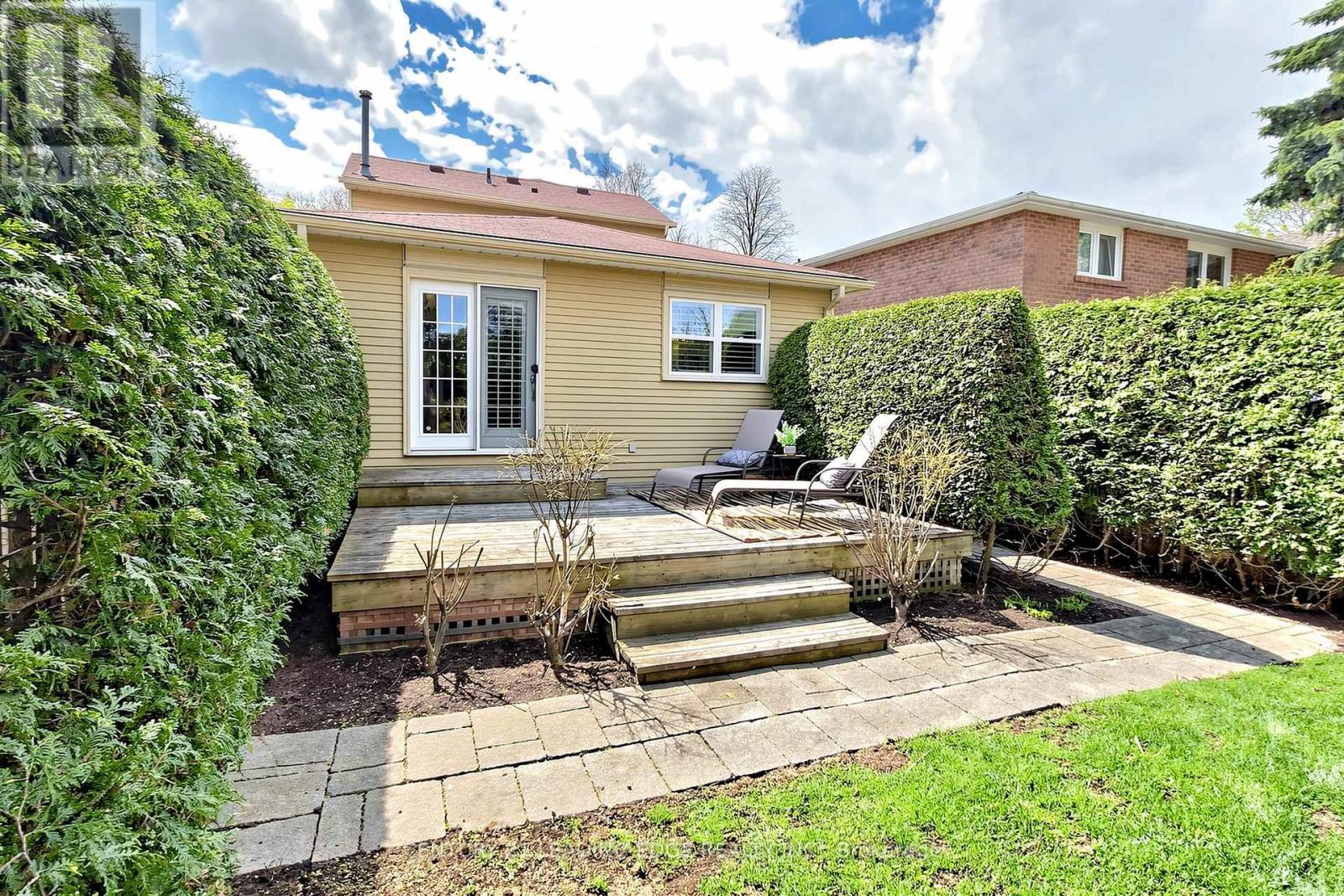 5 Madsen Crescent, Markham, Ontario  L3R 4P2 - Photo 35 - N13114598