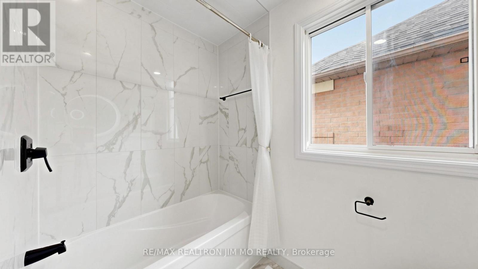6 Majestic Drive, Markham, Ontario  L6C 2B2 - Photo 41 - N13114620