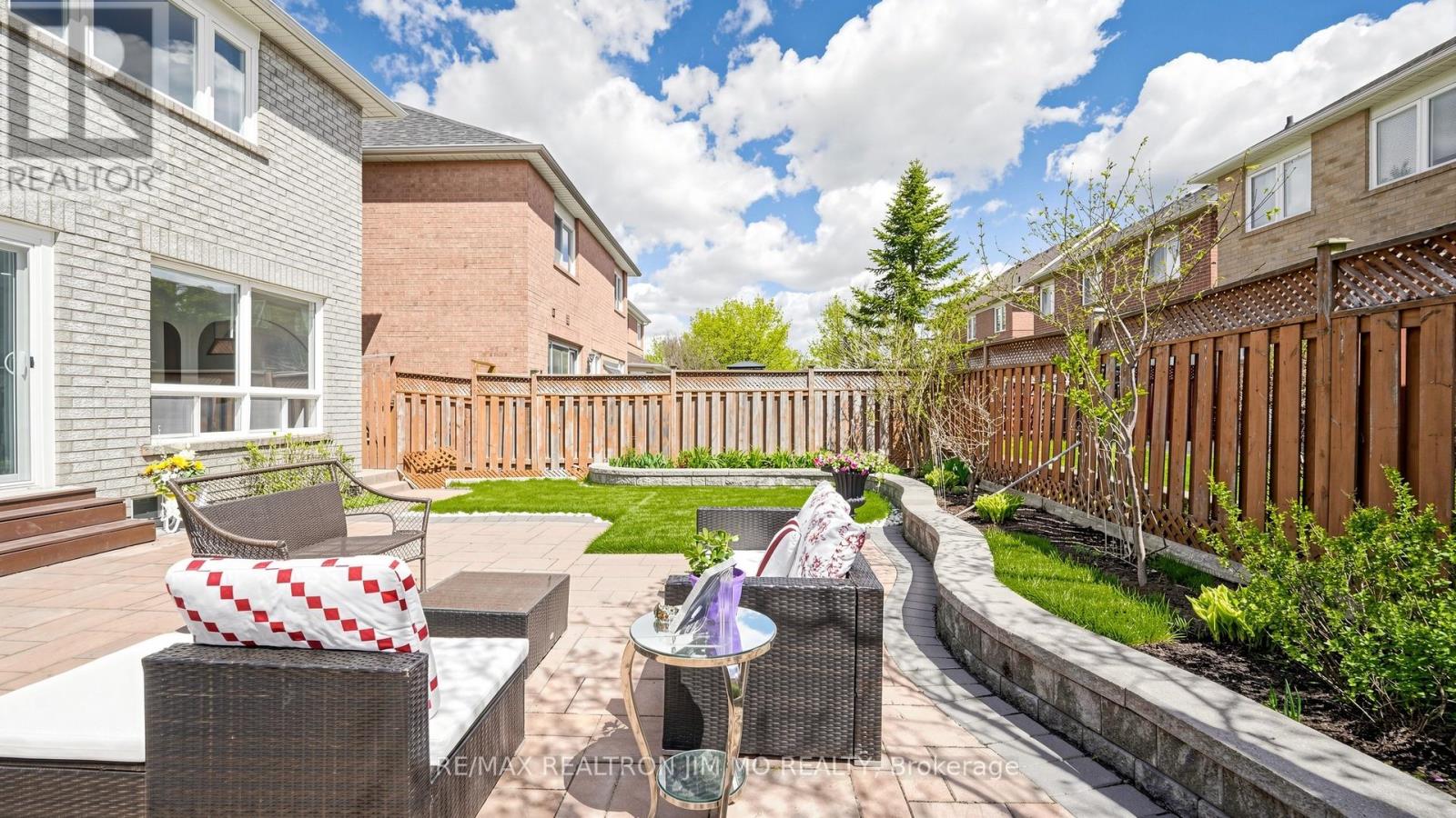 6 Majestic Drive, Markham, Ontario  L6C 2B2 - Photo 47 - N13114620
