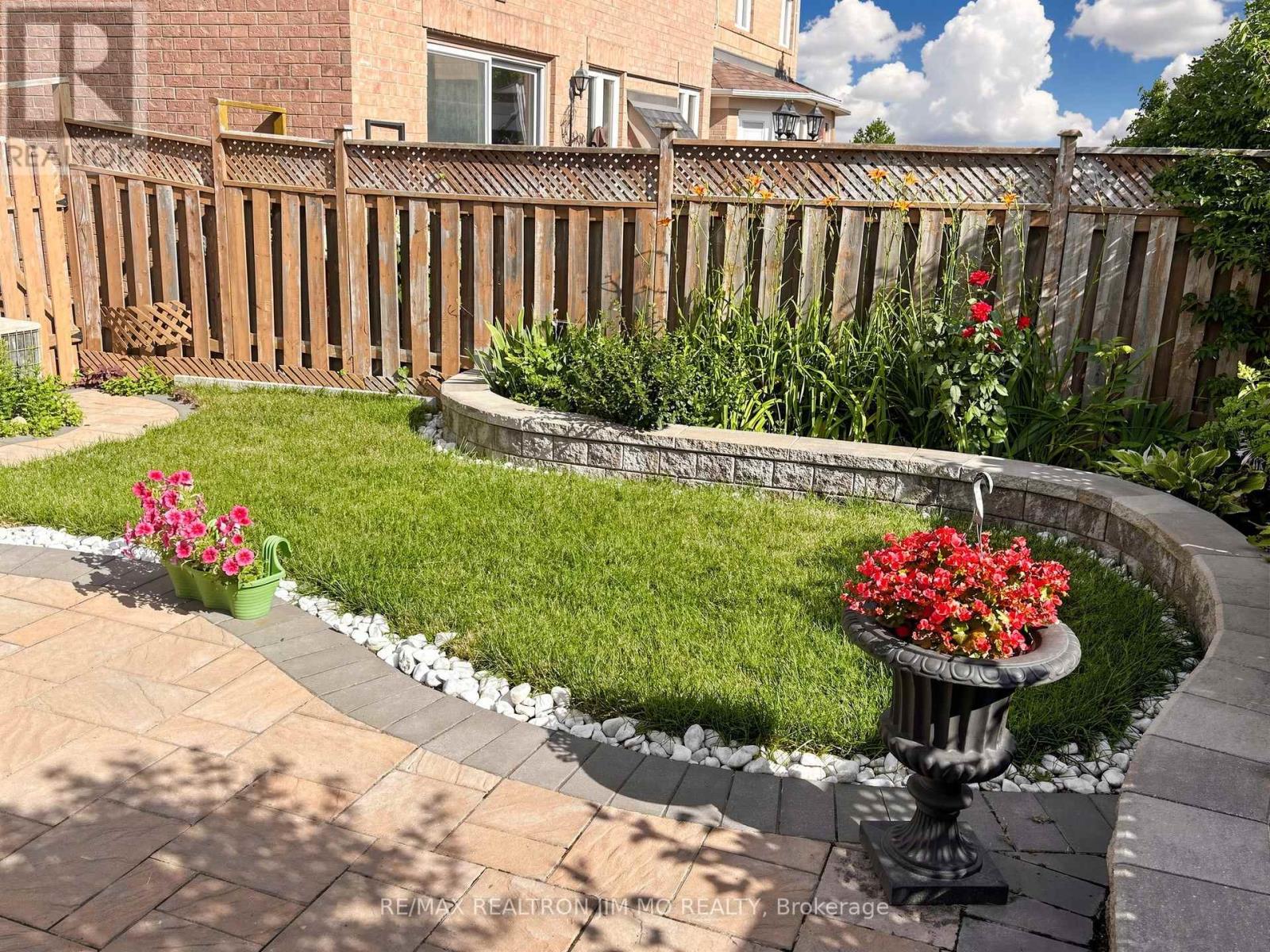 6 Majestic Drive, Markham, Ontario  L6C 2B2 - Photo 49 - N13114620
