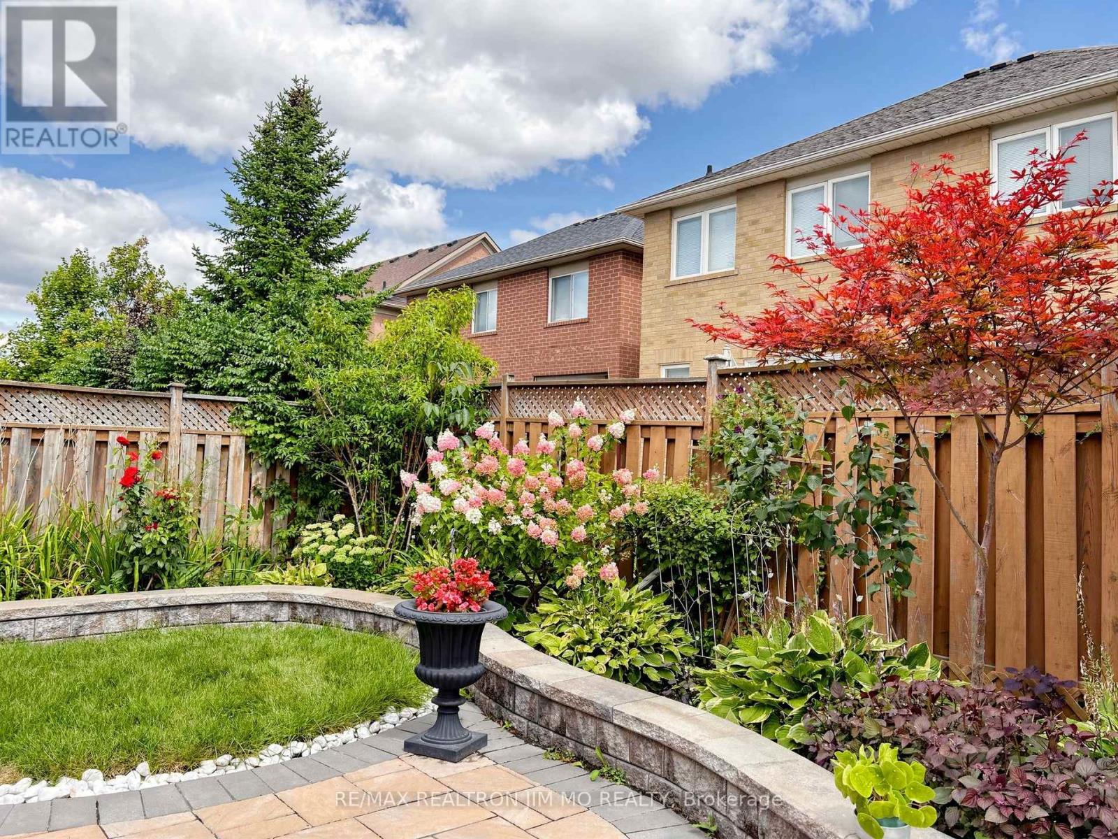 6 Majestic Drive, Markham, Ontario  L6C 2B2 - Photo 50 - N13114620