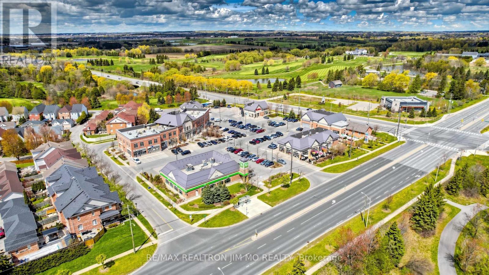 6 Majestic Drive, Markham, Ontario  L6C 2B2 - Photo 6 - N13114620